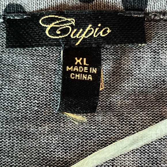 Cupio black and gray  sharkbite tunic, crew neck size XL - Picture 2 of 6